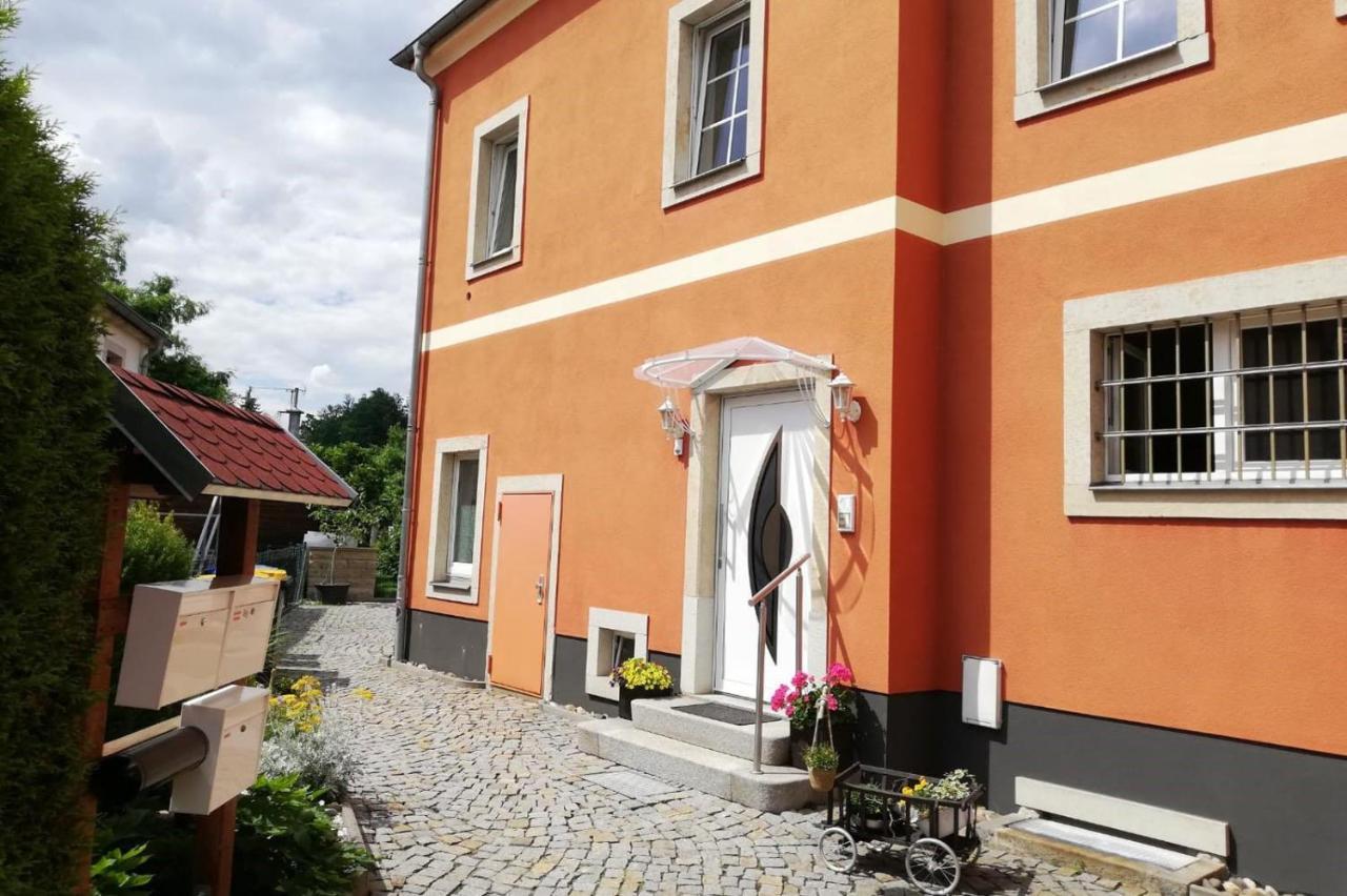 Apartment "Kleine Bleibe" Pirna Extérieur photo